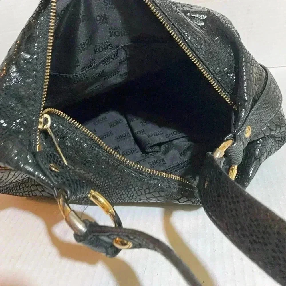 Michael kors snakeskin leather snakeskin embossed satchel handbag